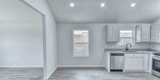 Brand New Construction in Varenna Landing! Gallery 8