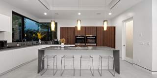 523 N Harper Ave Gallery 11