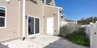 Available mid-July - Adorable 3 Bed 2.5 Ba In Great Location! First Floor Master! Gallery 15