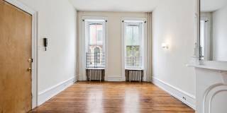 2316 SPRUCE Street Gallery 4