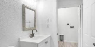 526 W Munson Gallery 23