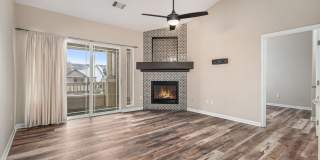 Updated 2 Bed 2 Bath Condo with One Car Garage in Littleton! Gallery 3