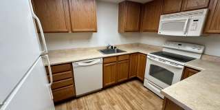 Charming Loft Style 2-Bedroom 2-Bath Condo with Dual Balconies Gallery 5