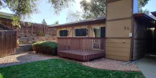 Great 2 bedroom single level townhome in quiet neighborhood Gallery 1