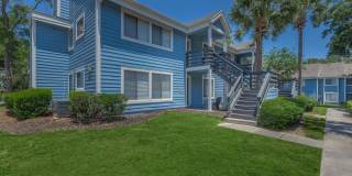 Verandahs at Hunt Club Gallery 1