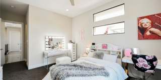 19 GARDEN RAIN Drive Gallery 27