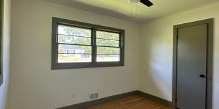 Updated 3 Bedroom House on the Eastside Gallery 30