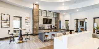 Vintage Gateway Apartments Gallery 8