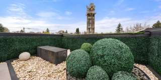Stunning 2 Bed 3 Bath Home in Queen Anne Gallery 38