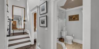 310 Worthington Avenue Gallery 34