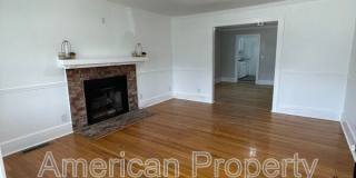 1227 S College Ave Gallery 5