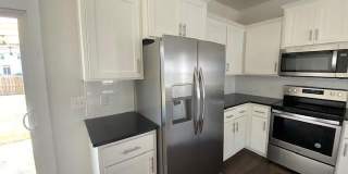 116 Whitaker Way N Gallery 7