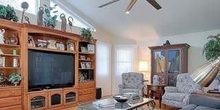 Spectacular Fully Furnished SEASONAL Home with Golf Course views and pool* Gallery 7