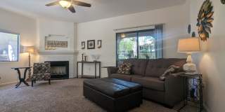 15050 North Thompson Peak Parkway Gallery 1
