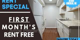 3405 Holdrege Street Gallery 1