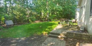 Charming 3 Bedroom, 3 Bath House Gallery 3