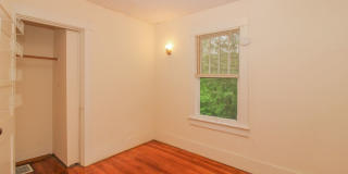 Charming home in the East Campus neighborhood Gallery 11