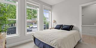 Welcome to 9618 Stockwell Lane—an exceptional 3-level, 4-bedroom, 3.5-bath townhome in the heart of Fairfax that has been thoughtfully updated to offer both style and functionality. Gallery 17