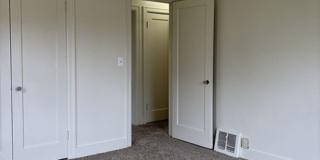 4Bd/1Ba Two Story House - Available to View! Gallery 14