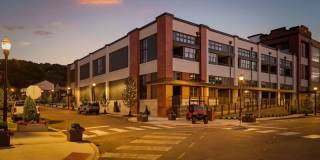 1825 S Watkins Street Gallery 14