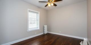 538 West Cornelia Avenue Gallery 13
