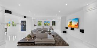 600 Coral Way Gallery 15