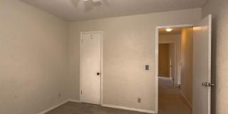 3101 S Poplar Avenue Gallery 22