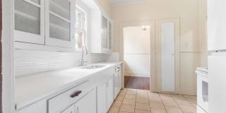 1618 W KINGS HWY Gallery 4