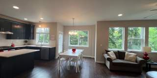 Newer 5 Bedroom House close to Shopping, Lake Padden, WWU, South Side of Bellingham Newer 5 Bedroom House close to Shopping, Lake Padden, WWU, South Side of Bellingham Gallery 9