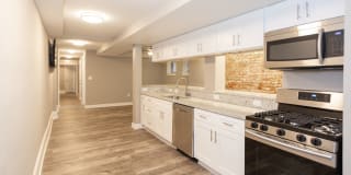 The Manor Gallery 23