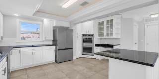 1180 Southwest 17th Street Gallery 11