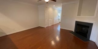 Townhouse / Burlington Gallery 4