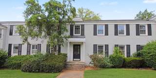 Charming Top-Floor 2-Bedroom Condo in Selwyn Village! Gallery 1