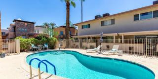4848 N Woodmere Fairway Gallery 1