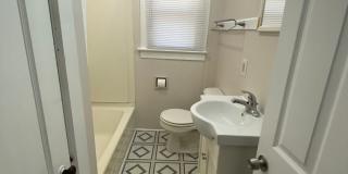 3 Bed 2 Bath Cottage in Midtown! Gallery 23