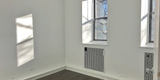 5120 S. Hyde Park Boulevard Gallery 24