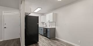 Crossings at Midtown Gallery 92