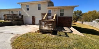 631 W Meadowview Gallery 1