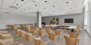7441 Wayne Avenue Gallery 29