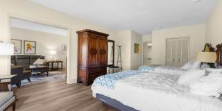 Furnished Resort 2/2 Condo, on Golf Course, Lake Views Gallery 30
