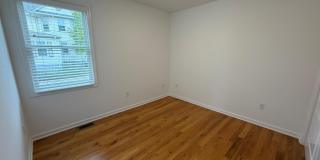 16 E Kupsch Street E Gallery 10