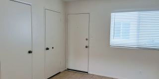 3235-3239 Collier Avenue Gallery 5