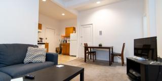 Nice 2 bed in Allston Gallery 6