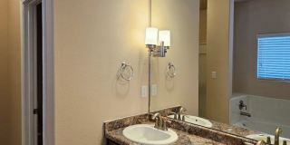 3 bedroom 2 bath Gallery 27