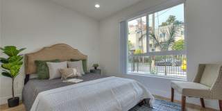 11728 Hamlin Street Gallery 5