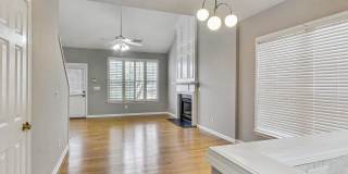 Single-family home in Kennesaw, GA near KSU, Town Center and Woodstock. Gallery 19