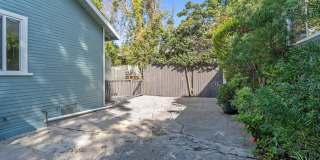 1242 N Commonwealth Ave Gallery 13