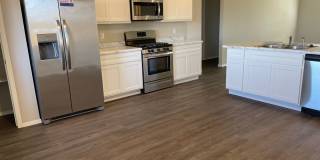 Limited-Time Offer: $99 First Month’s Rent—Secure by 5/22 | Spacious 4-Bed, 2-Bath Home in Bixby Gallery 6