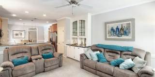 Room in 4 Bedroom Home at Daingerfield Dr Gallery 19