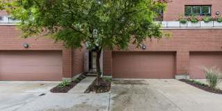 Modern Downtown Townhome with Garage, Fireplace & Private Outdoor Space Gallery 1
